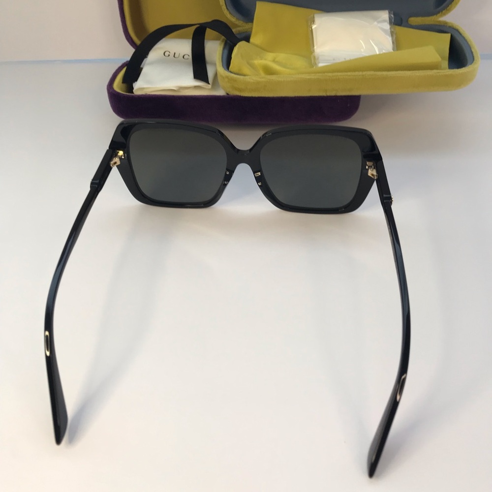 New Authentic Gucci Grey Square Ladies Sunglasses GG0533SA 001 56 - Picture 7 of 14